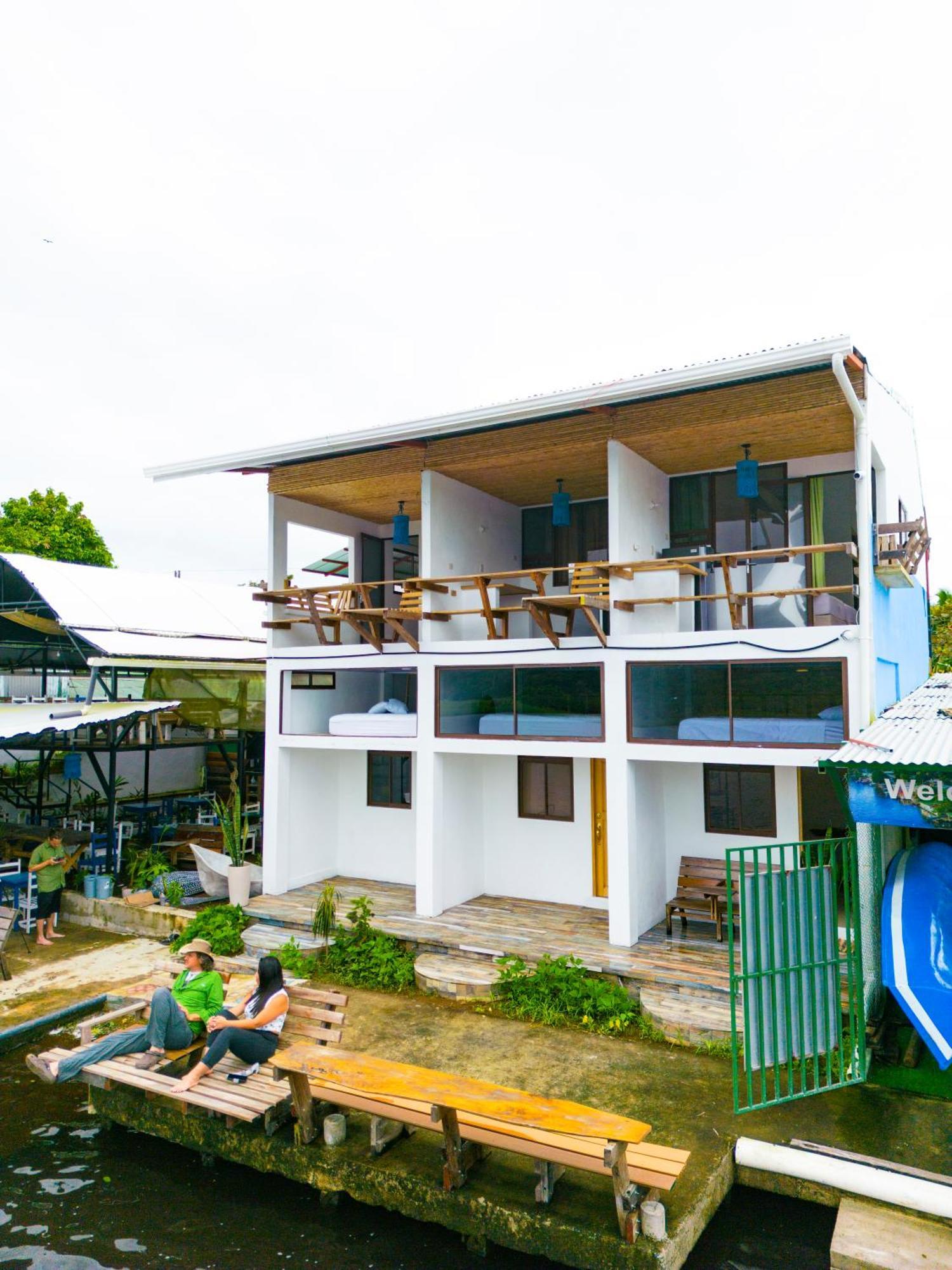 Hotel Pura Natura Riverside Tortuguero Bagian luar foto