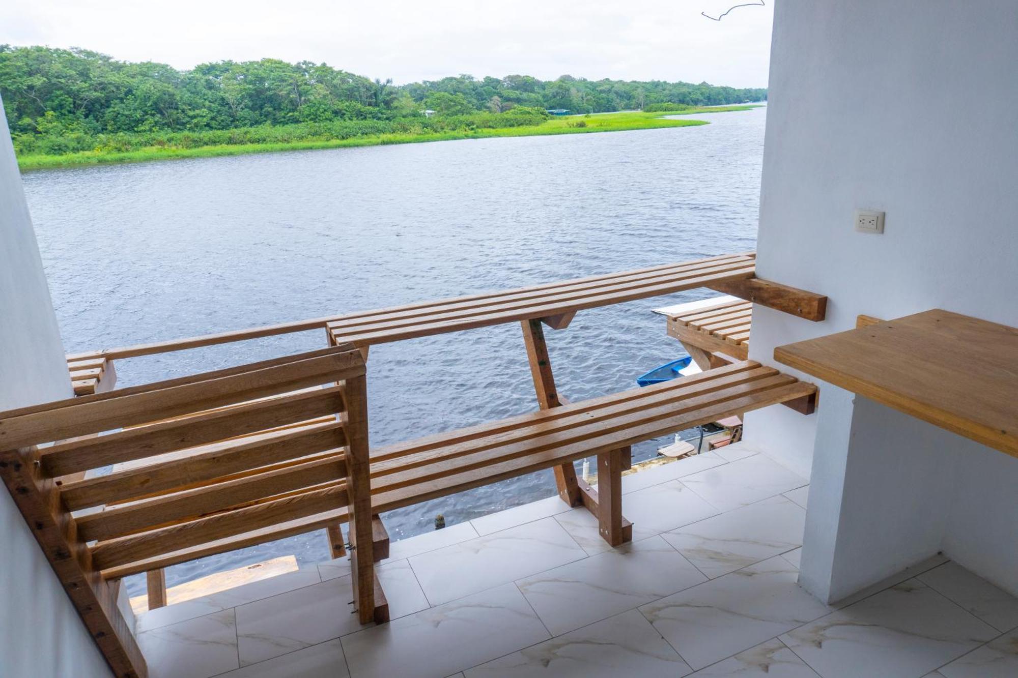 Hotel Pura Natura Riverside Tortuguero Bagian luar foto