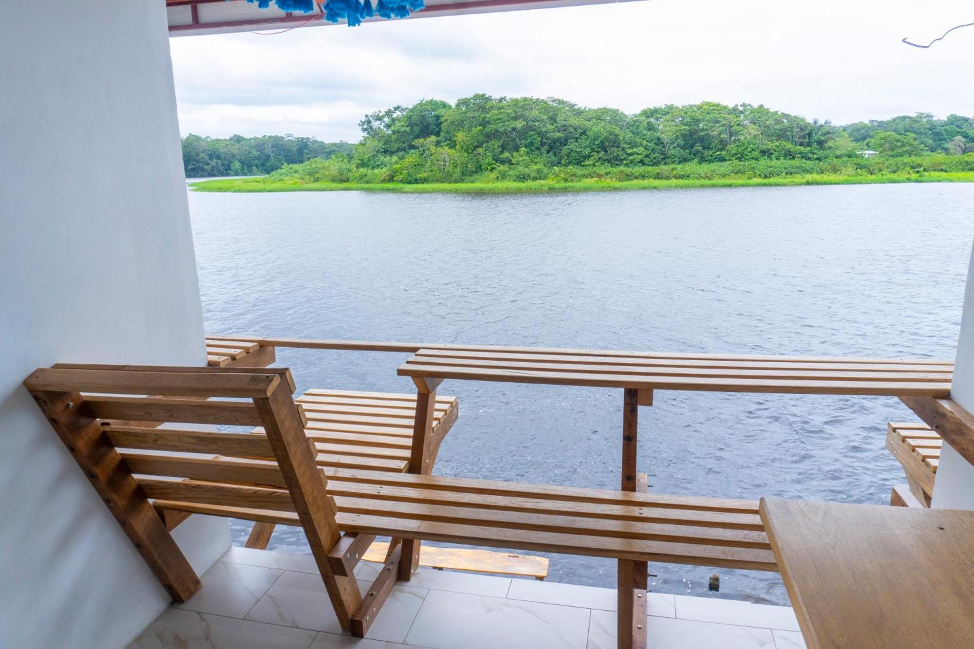 Hotel Pura Natura Riverside Tortuguero Bagian luar foto