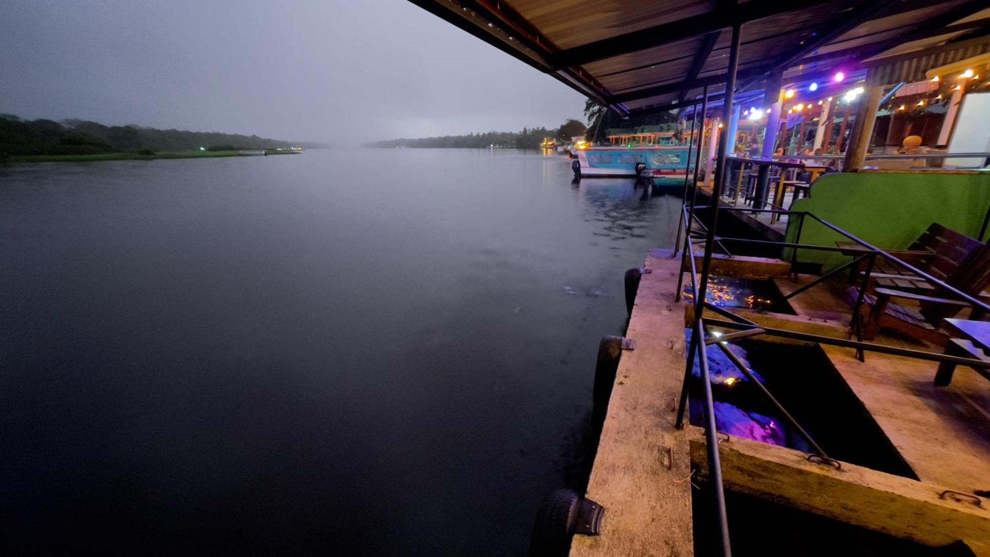Hotel Pura Natura Riverside Tortuguero Bagian luar foto